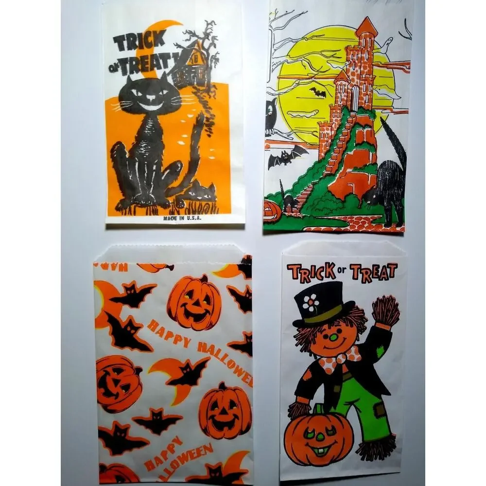 Halloween Candy Trick Or Treat Bags Lot of 4 Haunted Castle Scarecrow Cat Bats